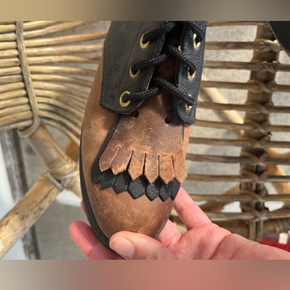 Hand Made Leather Lace-Up Boots - Picture 4 of 9